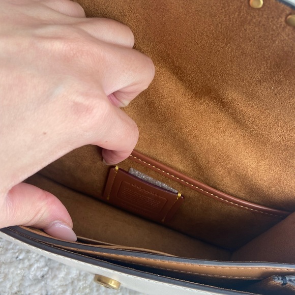 COACH- Beat Crossbody Clutch With Rivets - Picture 3 of 7